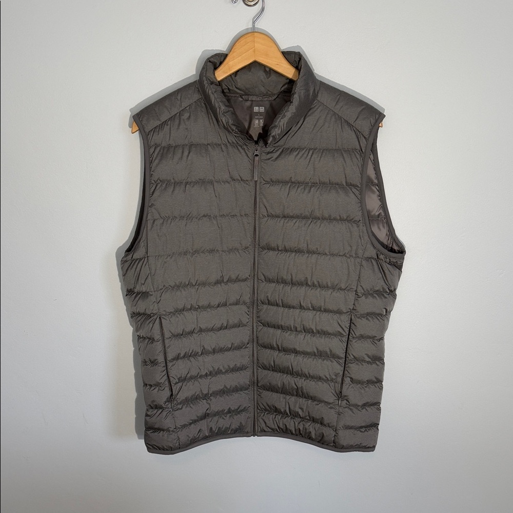 Uniqlo Gray Ultra Light Down Puffer Vest Women’s Lightweight Packable Size L